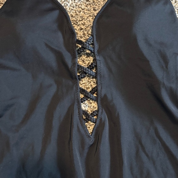 Victoria's Secret Women’s Black One Piece Swimsuit Size Medium - Picture 3 of 10